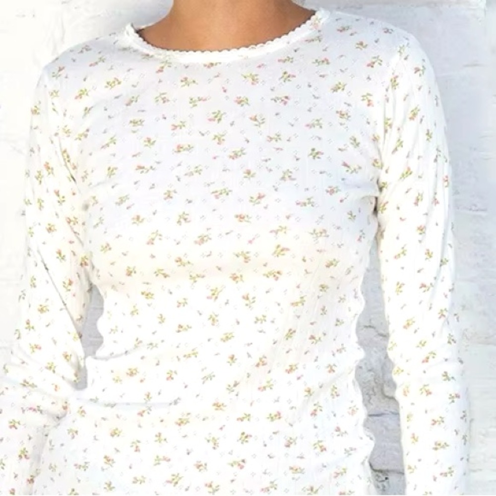 Brandy Melville Tori Waffle Long Sleeve Baby Pink Floral
